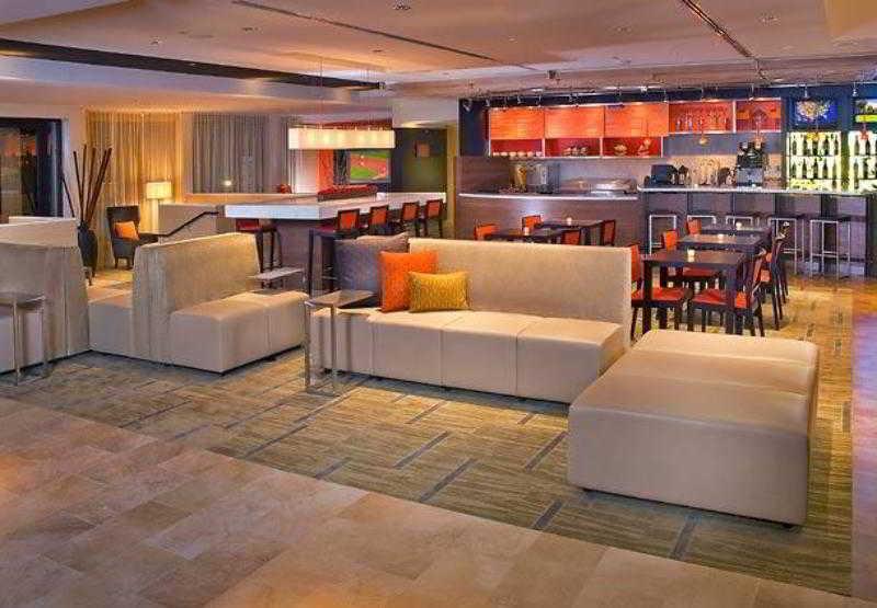 Courtyard Irvine John Wayne Airport/Orange County Hotel Interior photo