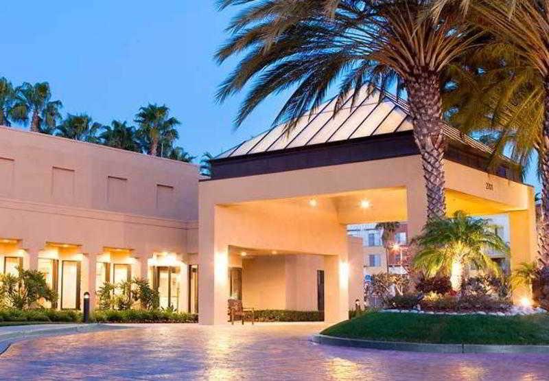 Courtyard Irvine John Wayne Airport/Orange County Hotel Exterior photo